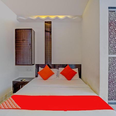 Oyo 76486 Silver Moon Mumbai Exterior photo
