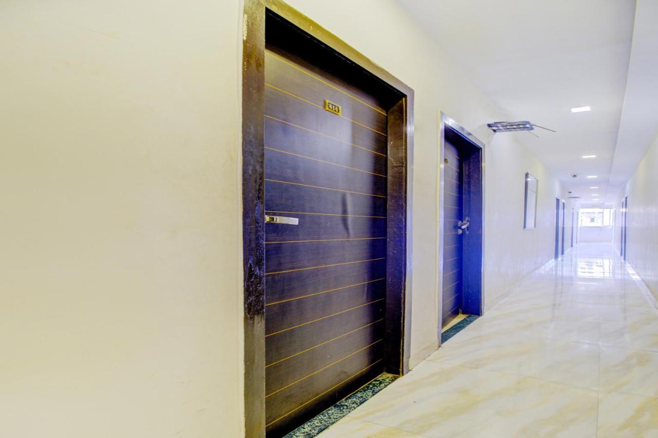 Oyo 76486 Silver Moon Mumbai Exterior photo