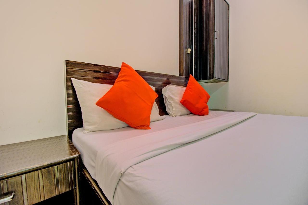 Oyo 76486 Silver Moon Mumbai Exterior photo